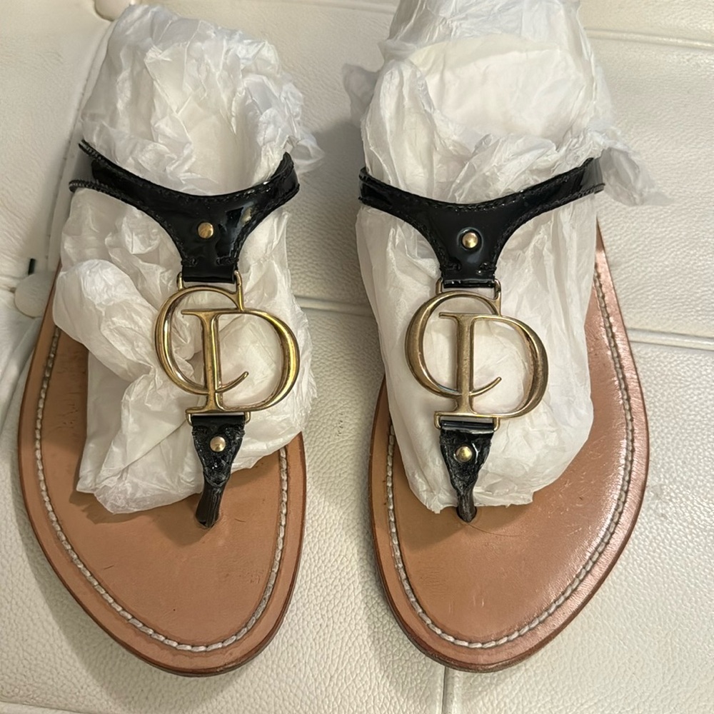 Christian Dior flats 💯 authentic. - Picture 3 of 7